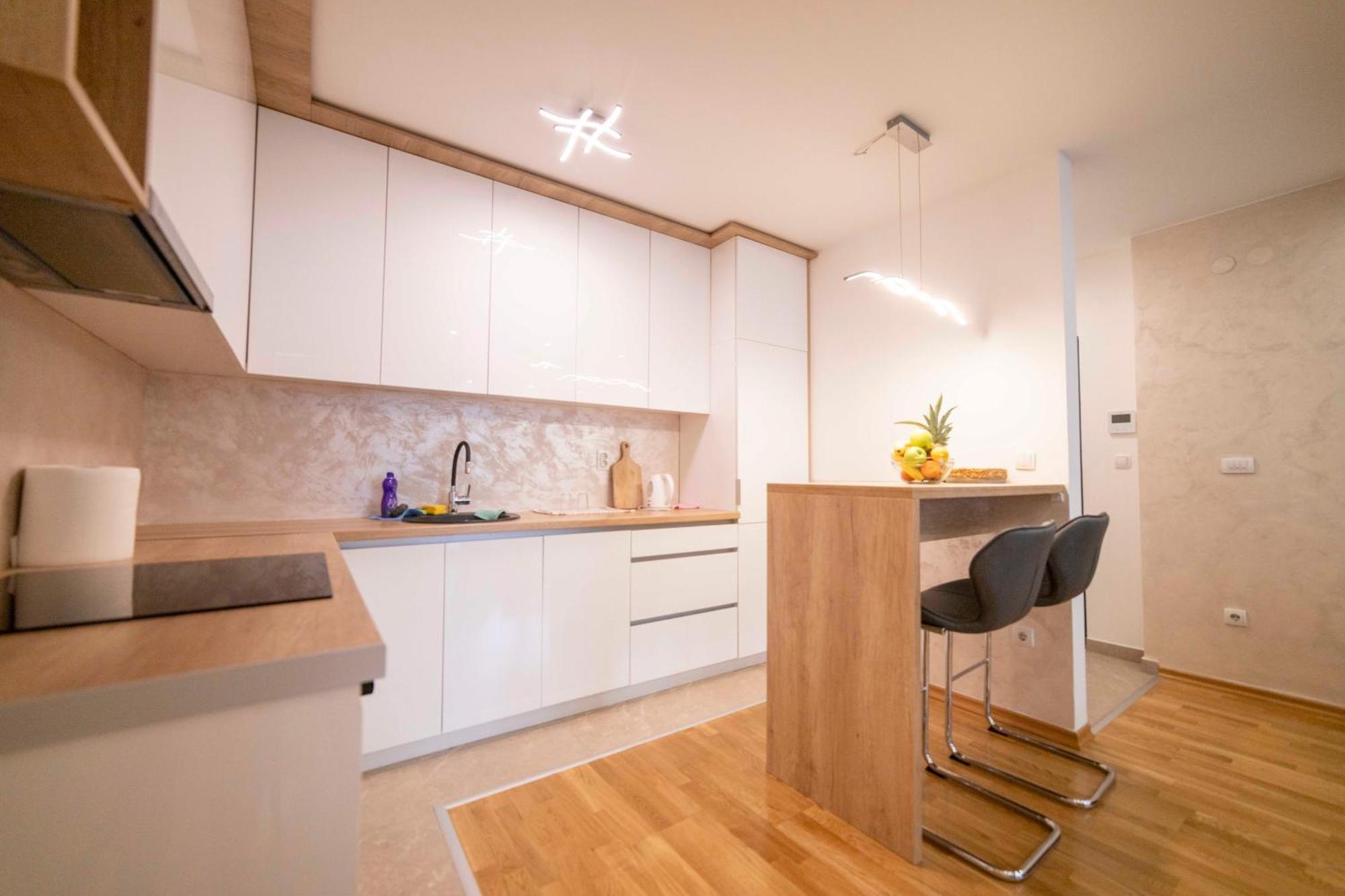 Apartment 5 Star Lukavica Dış mekan fotoğraf